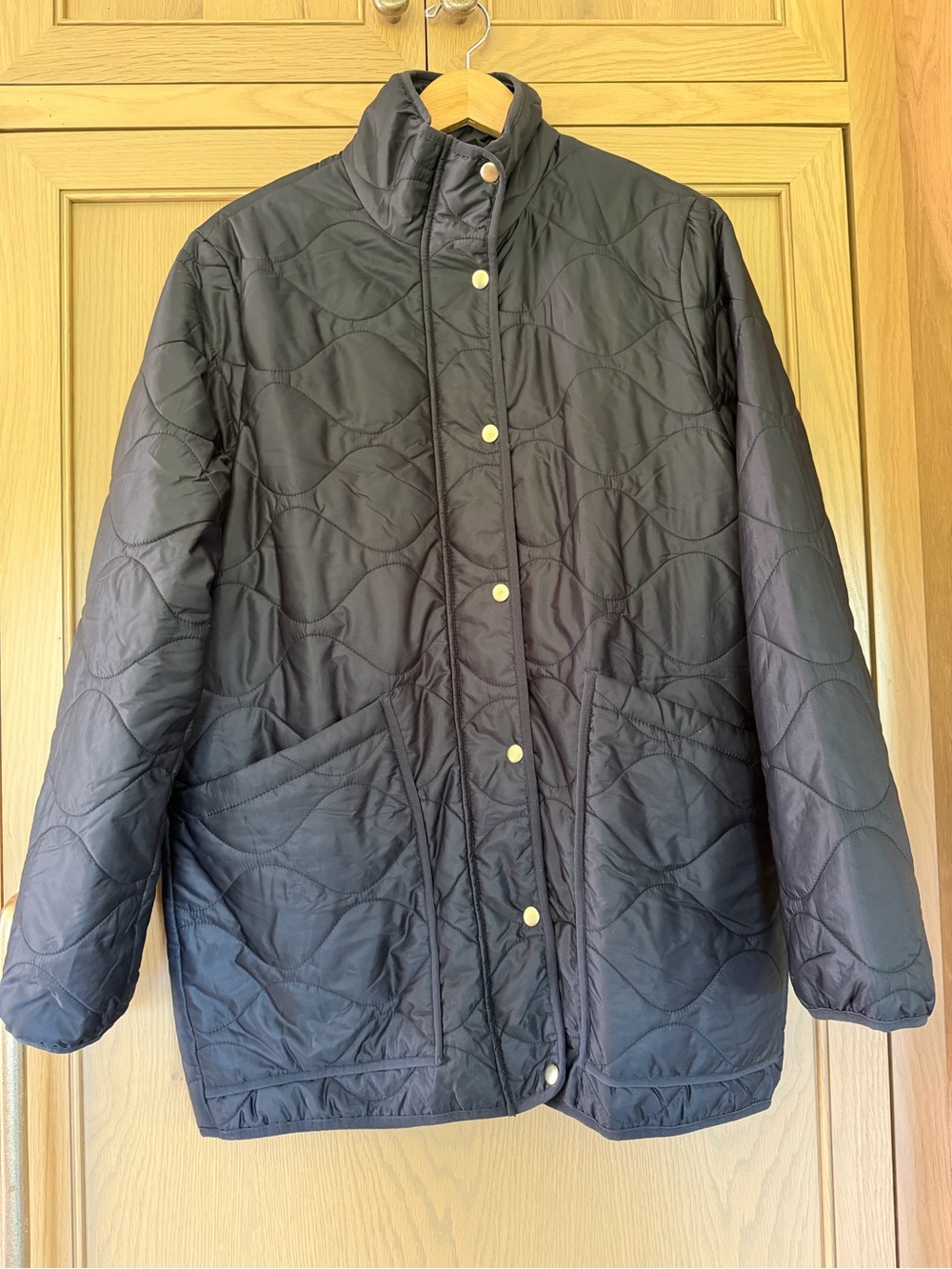 Quince Black Featherless Quilted Long Puffer Jacket with Pockets / LG
